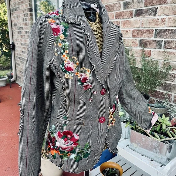Paparazzi Houndstooth Blazer with Embroidered Flowers Women Size Large - Picture 2 of 15